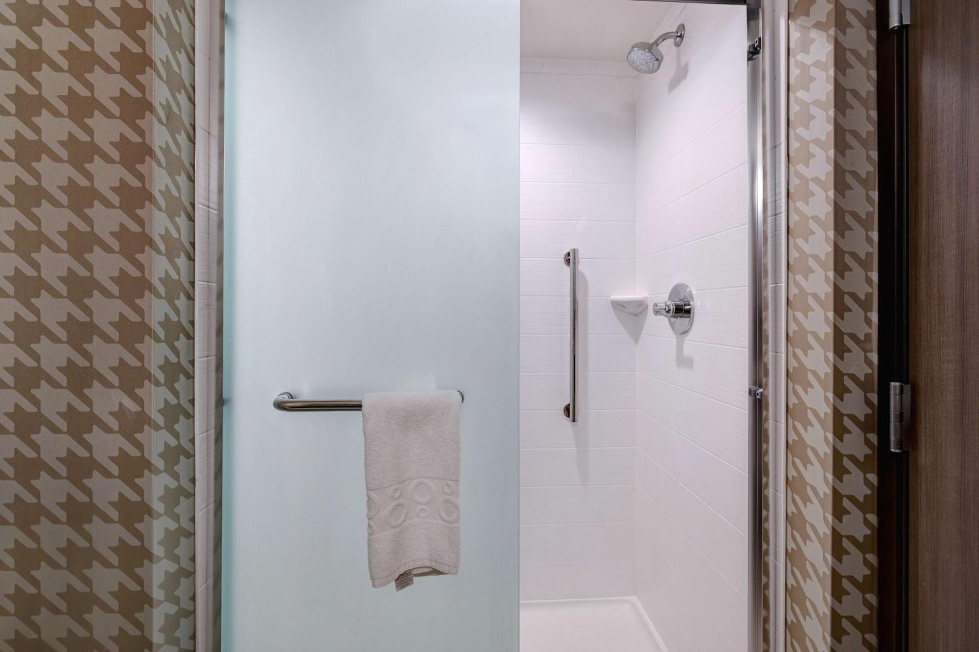 Home2 Suites By Hilton ДеКалб Екстериор снимка