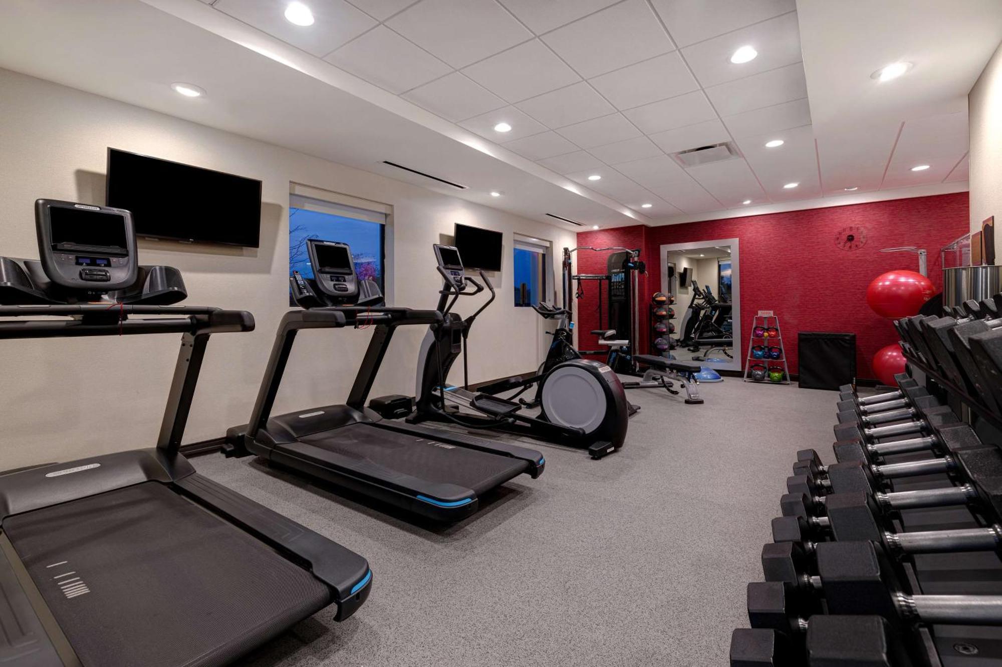 Home2 Suites By Hilton ДеКалб Екстериор снимка