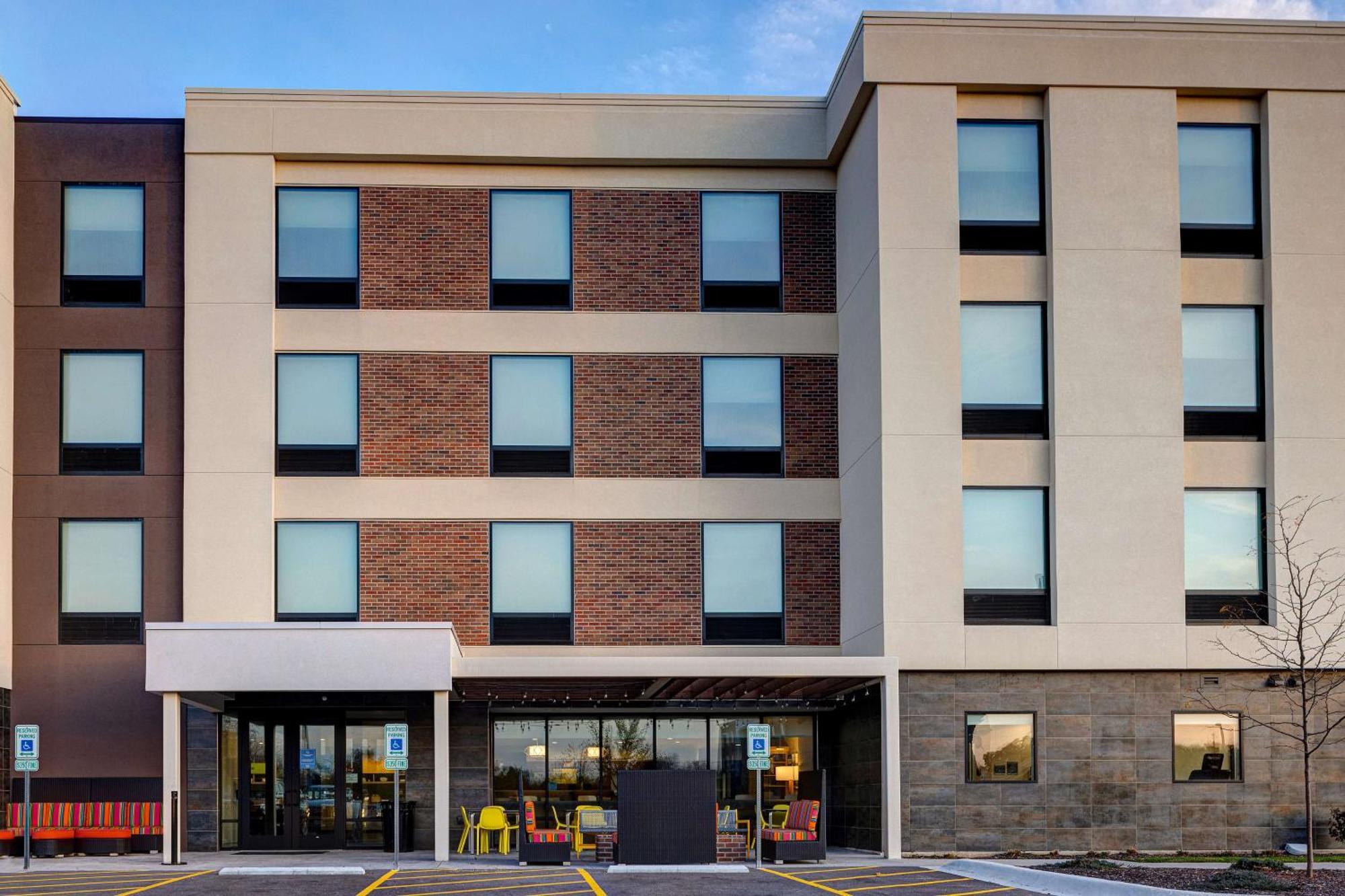 Home2 Suites By Hilton ДеКалб Екстериор снимка